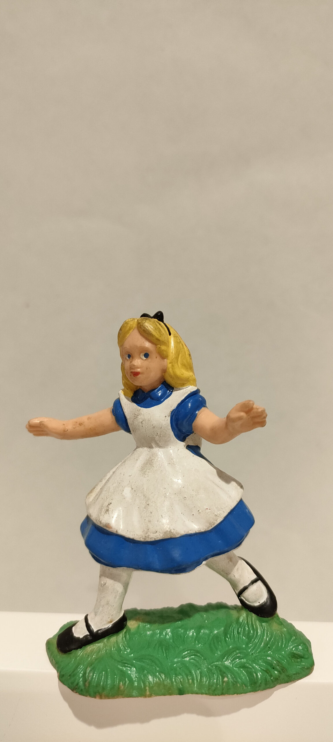 Alice Nel Paese delle Meraviglie – Bully
