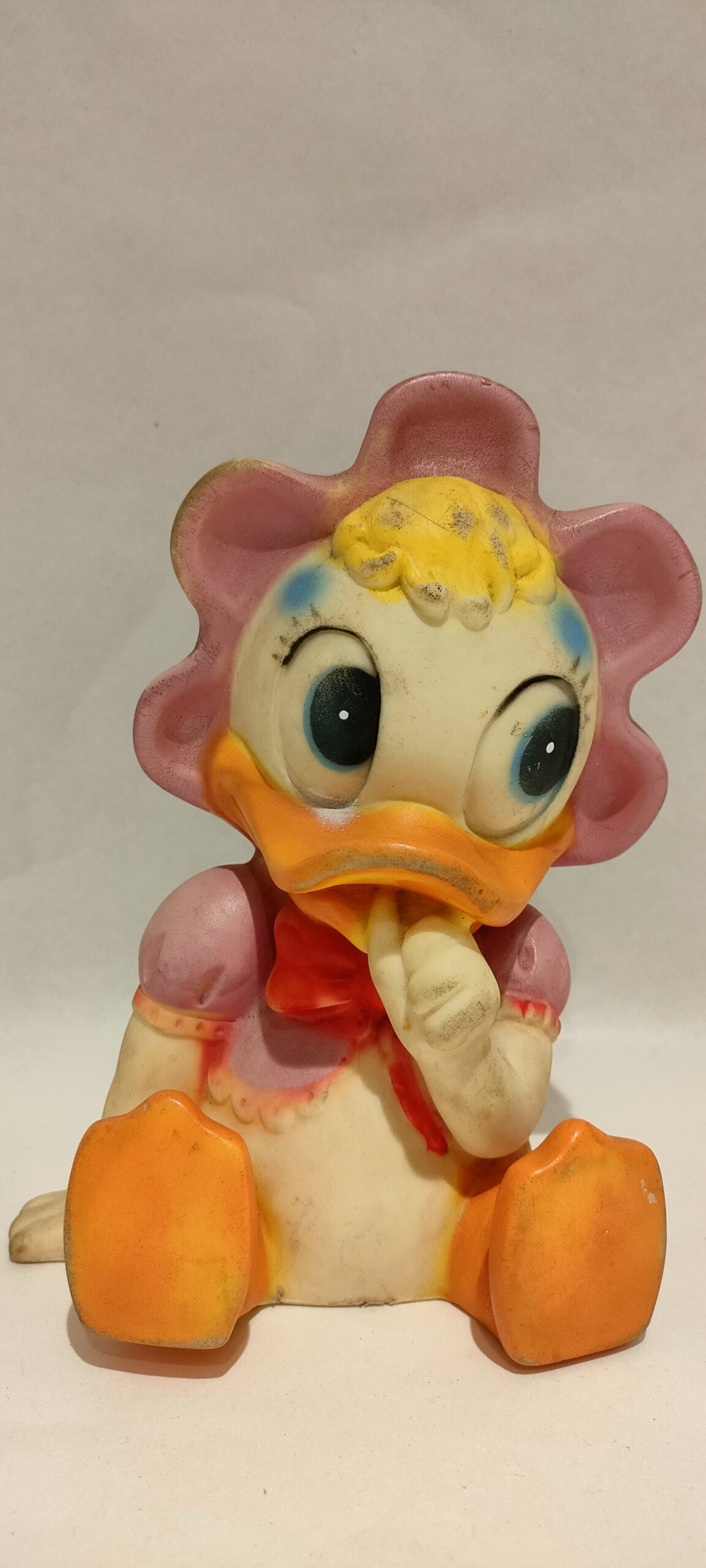 Paperina Baby – Con Cuffietta e Dito in Bocca
