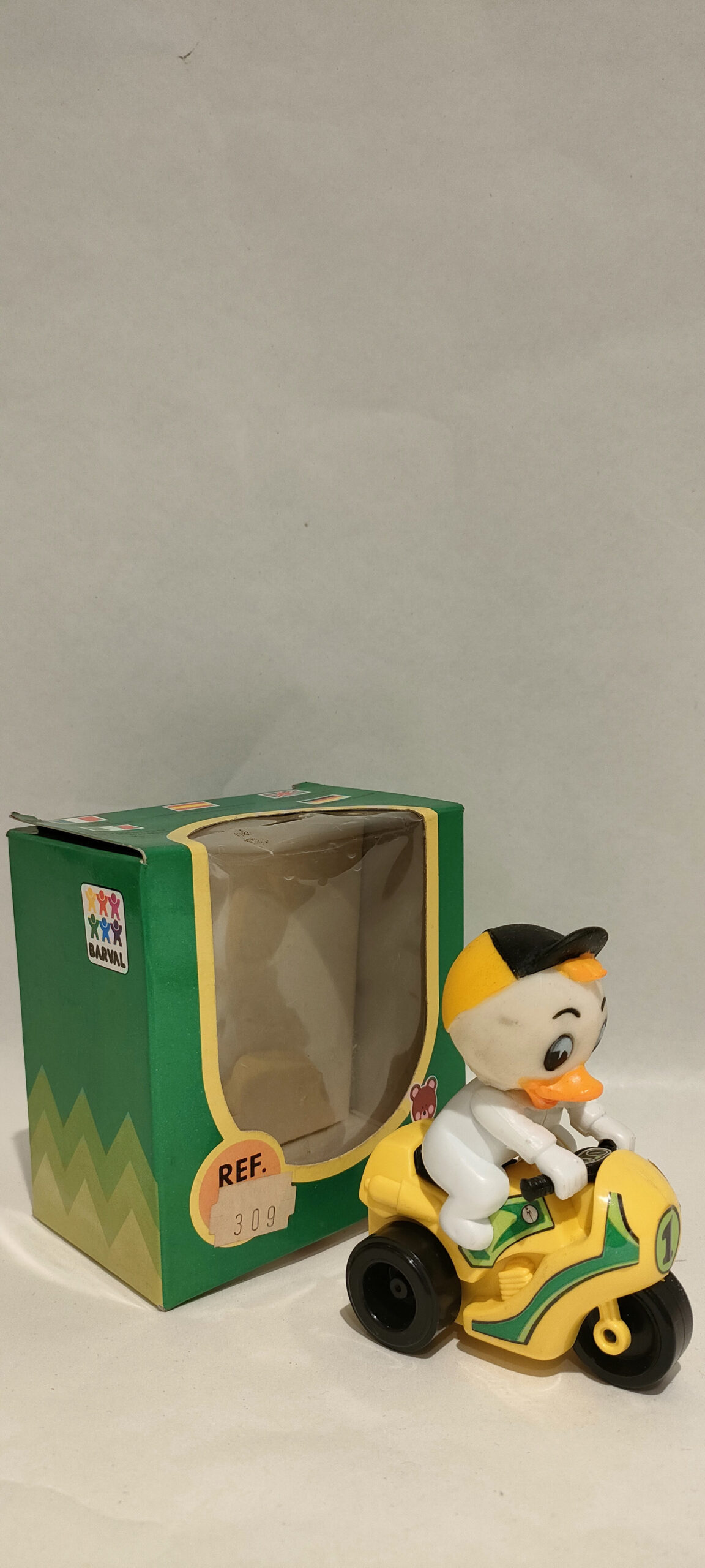 Quo – Maglia Gialla – In Moto – In Box
