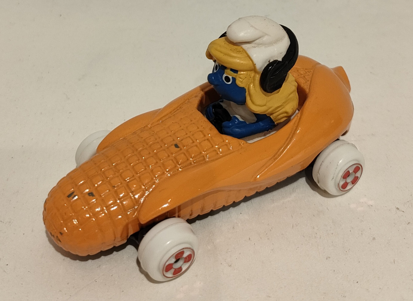 Puffetta – In Auto Arancio – Scala 1:43