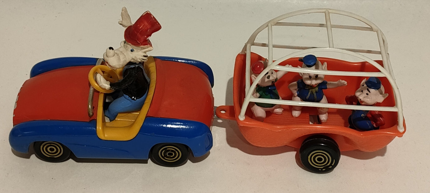 Lupo Ezechiele e i 3 Porcellini – Auto con Carretto – Scala 1:35