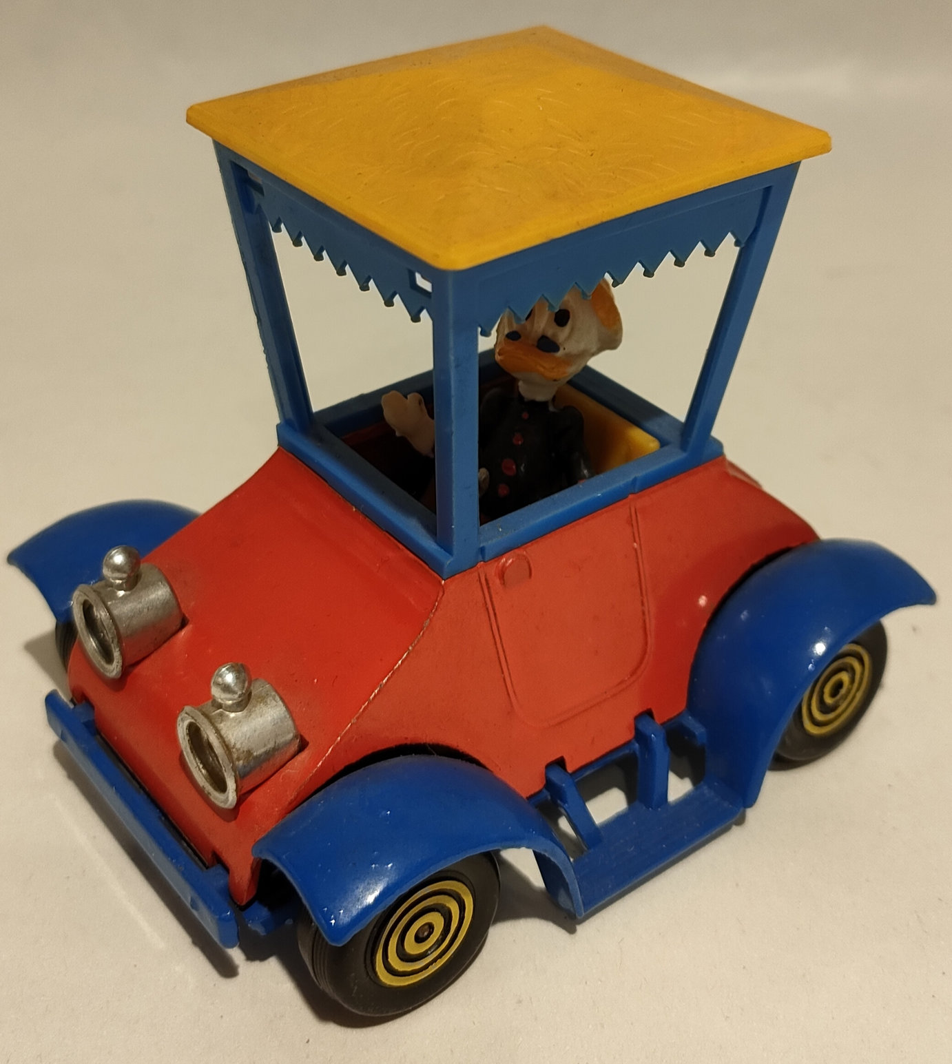 Nonna Papera – In Auto Rossa – Scala 1:35