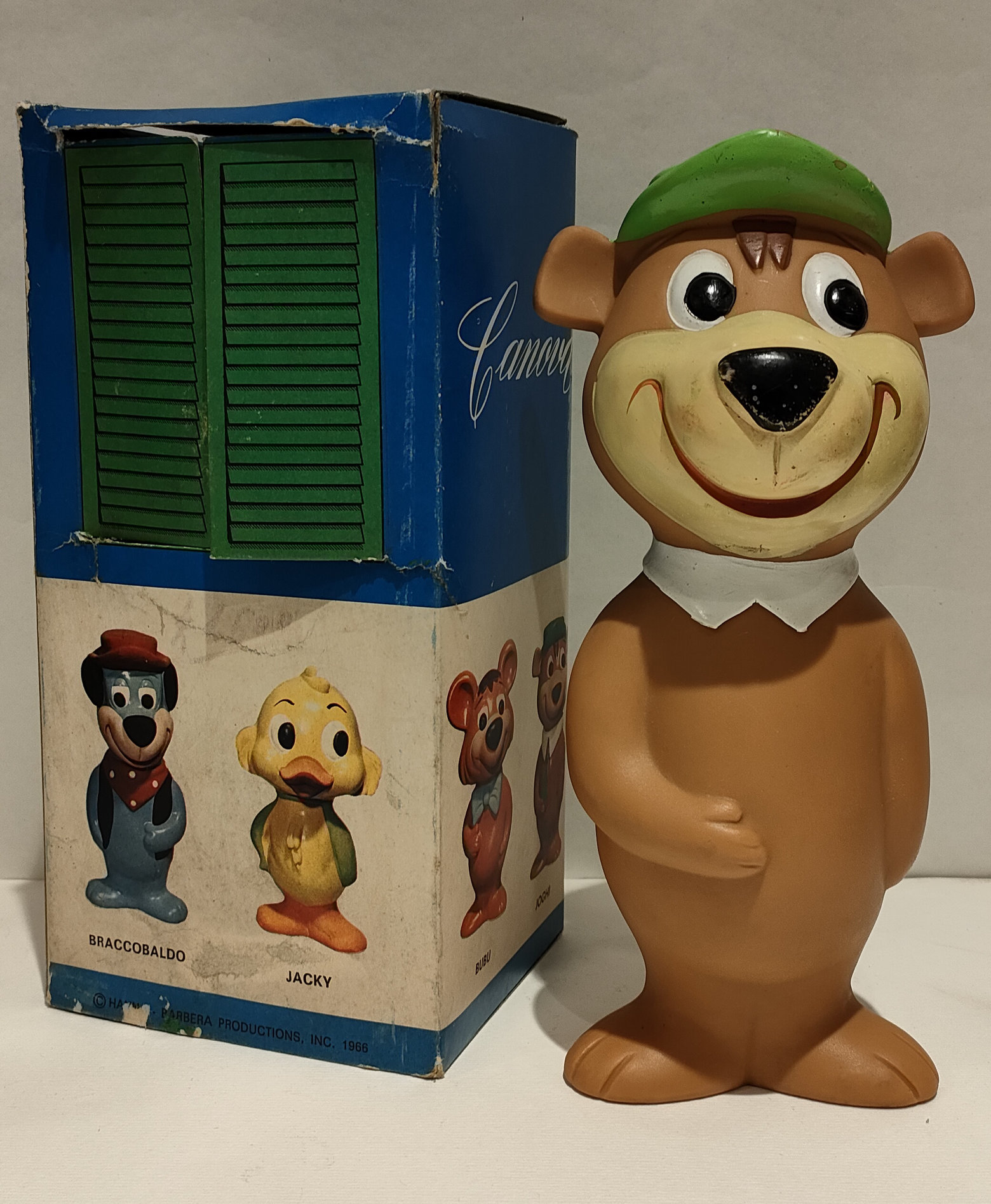Yoghi – Canova Screen Gems – In Box