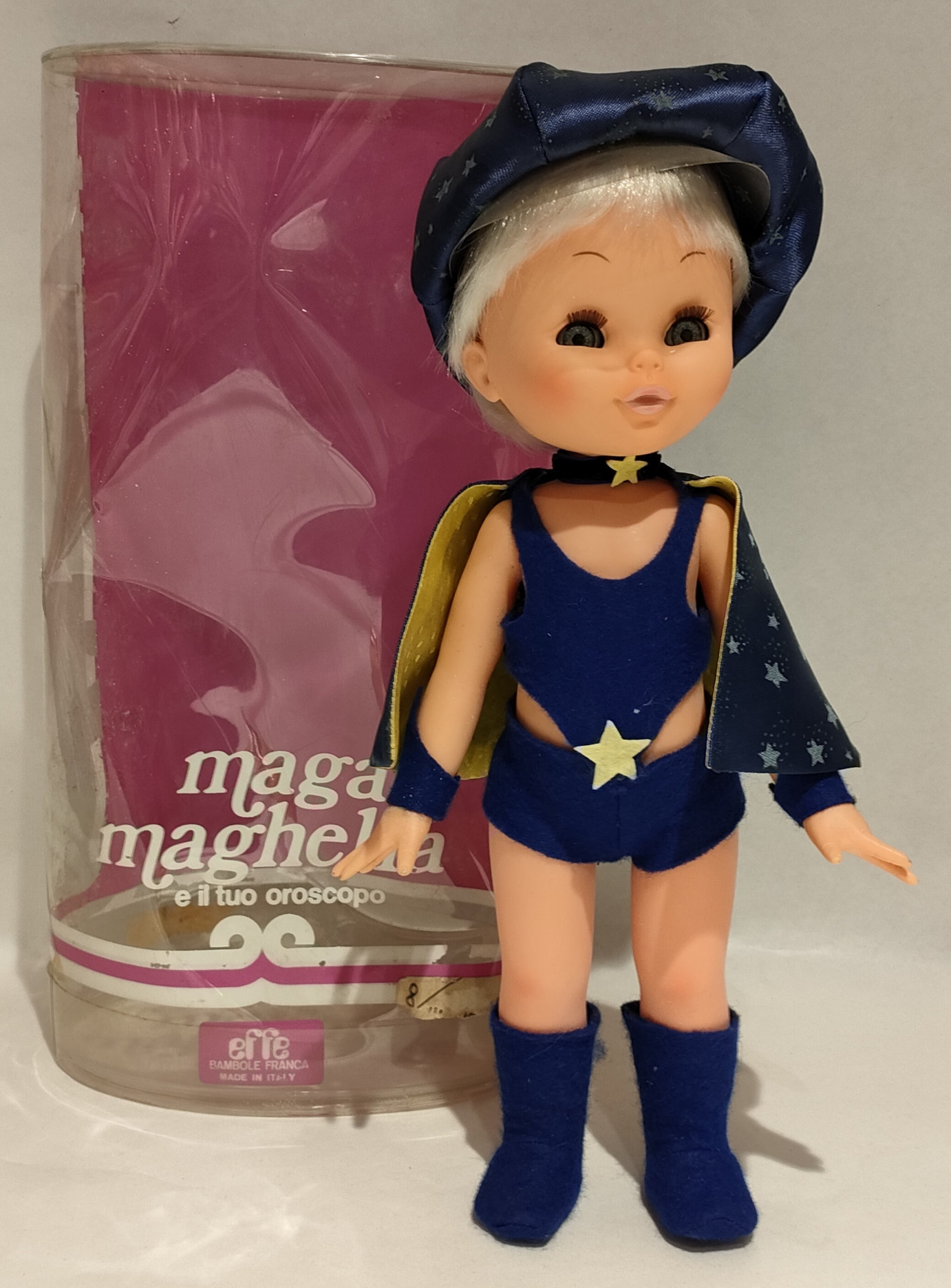 Maga Maghella – In Box