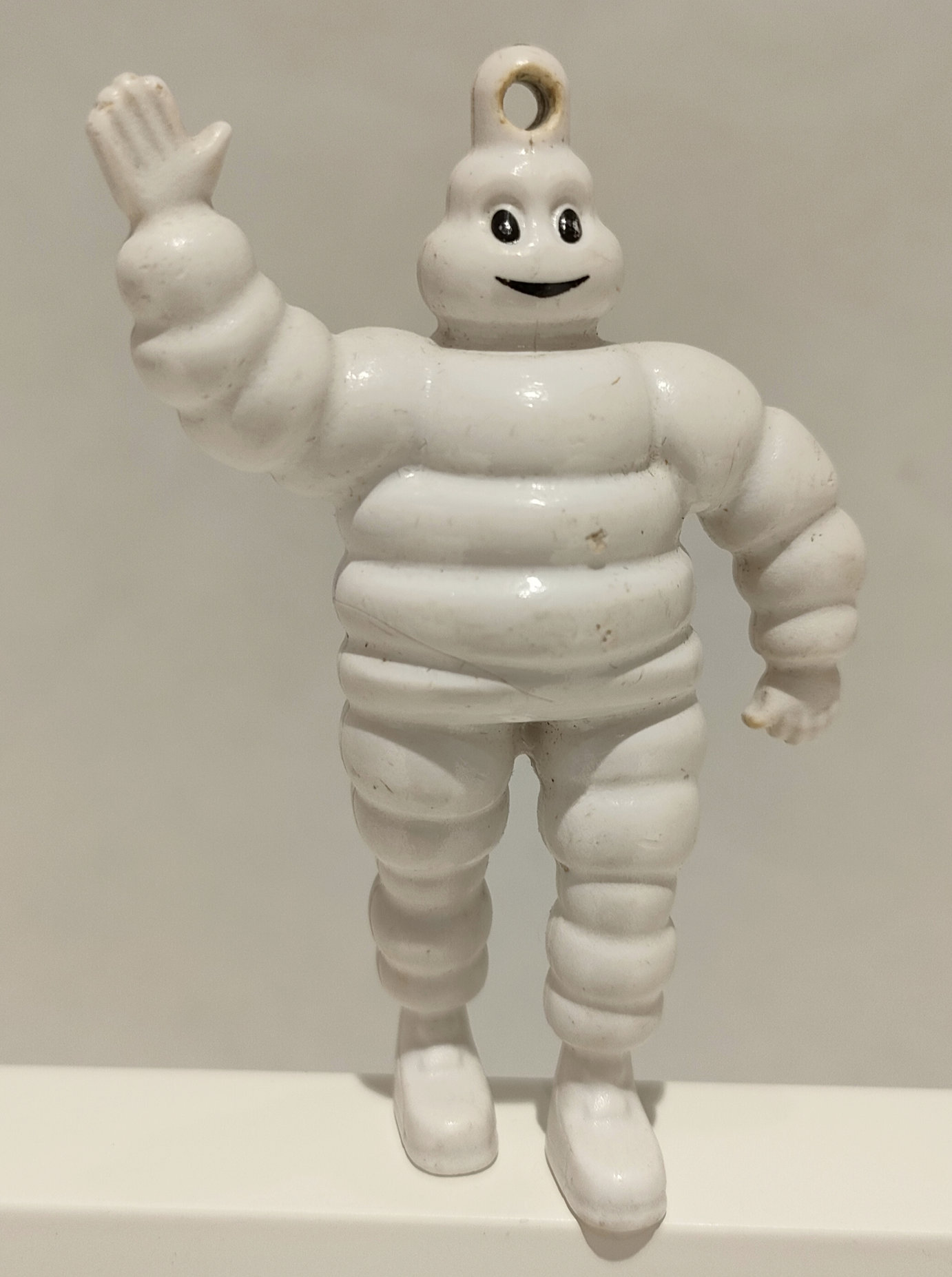 Omino Michelin con Braccio Alto