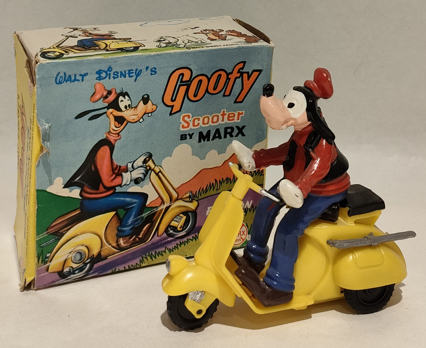 Pippo in Vespa – In Box