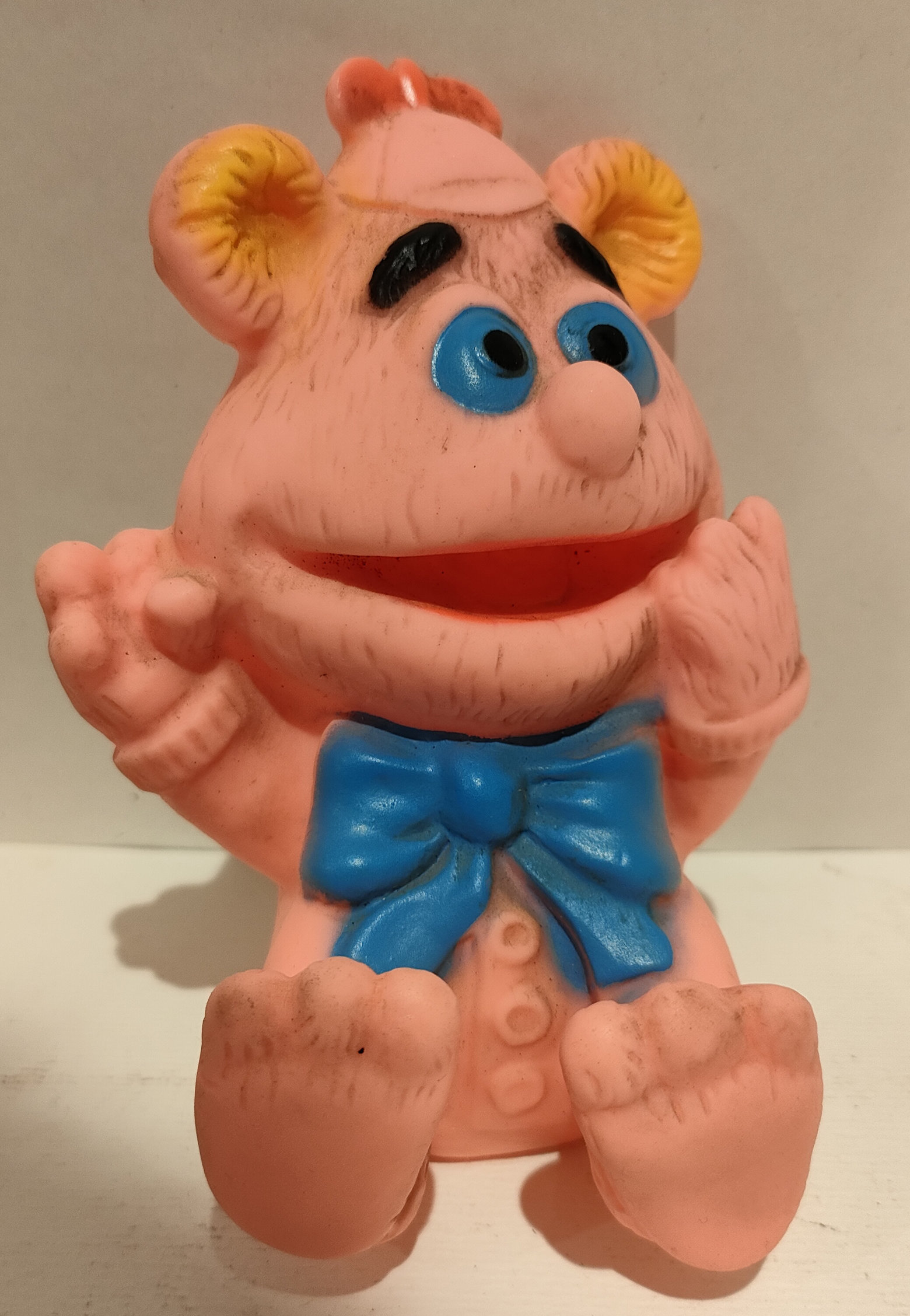 Muppet Show – Ernie Baby – Rosa con Fiocco Blu