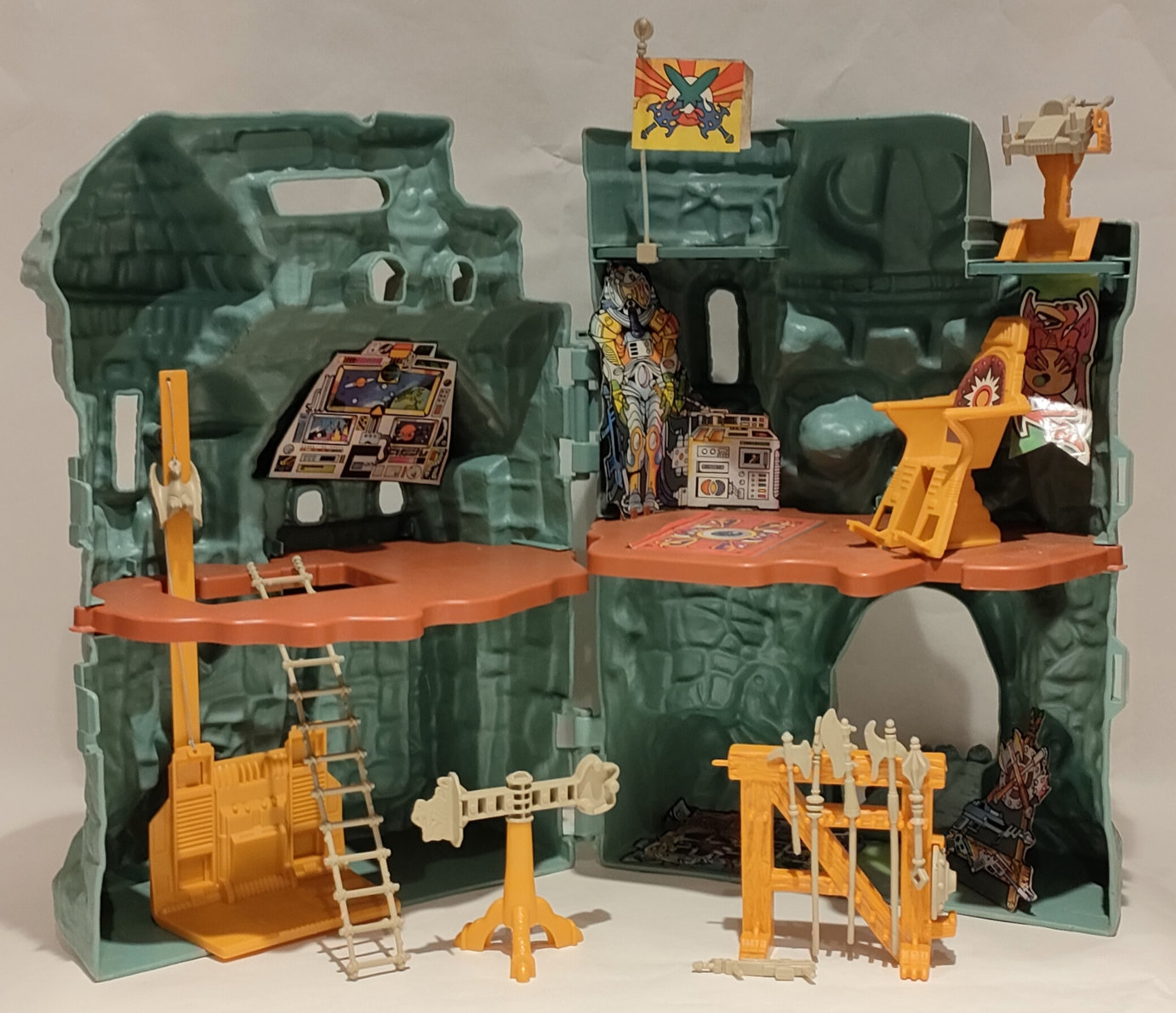 Castello di Greyskull – Masters Of the Universe (2 Foto)