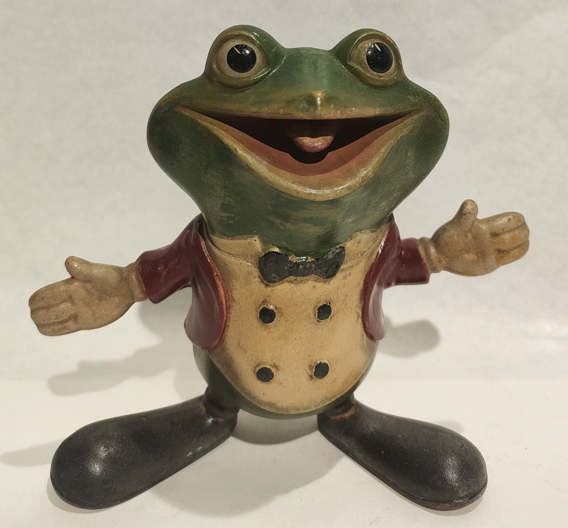 Froggy – Buster Brown