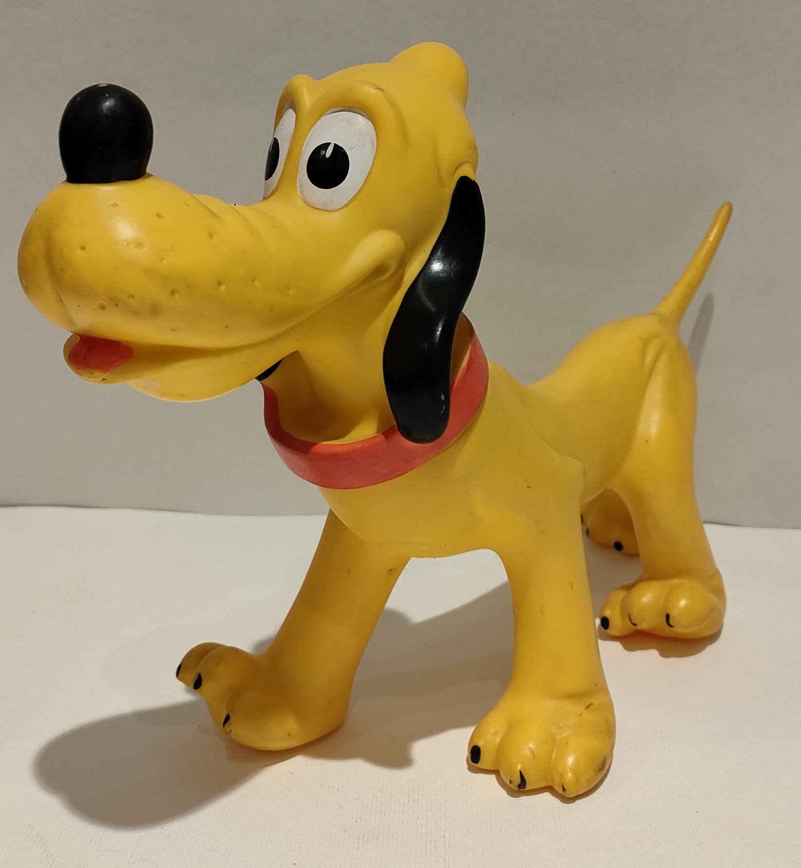 Pluto De Lacoste
