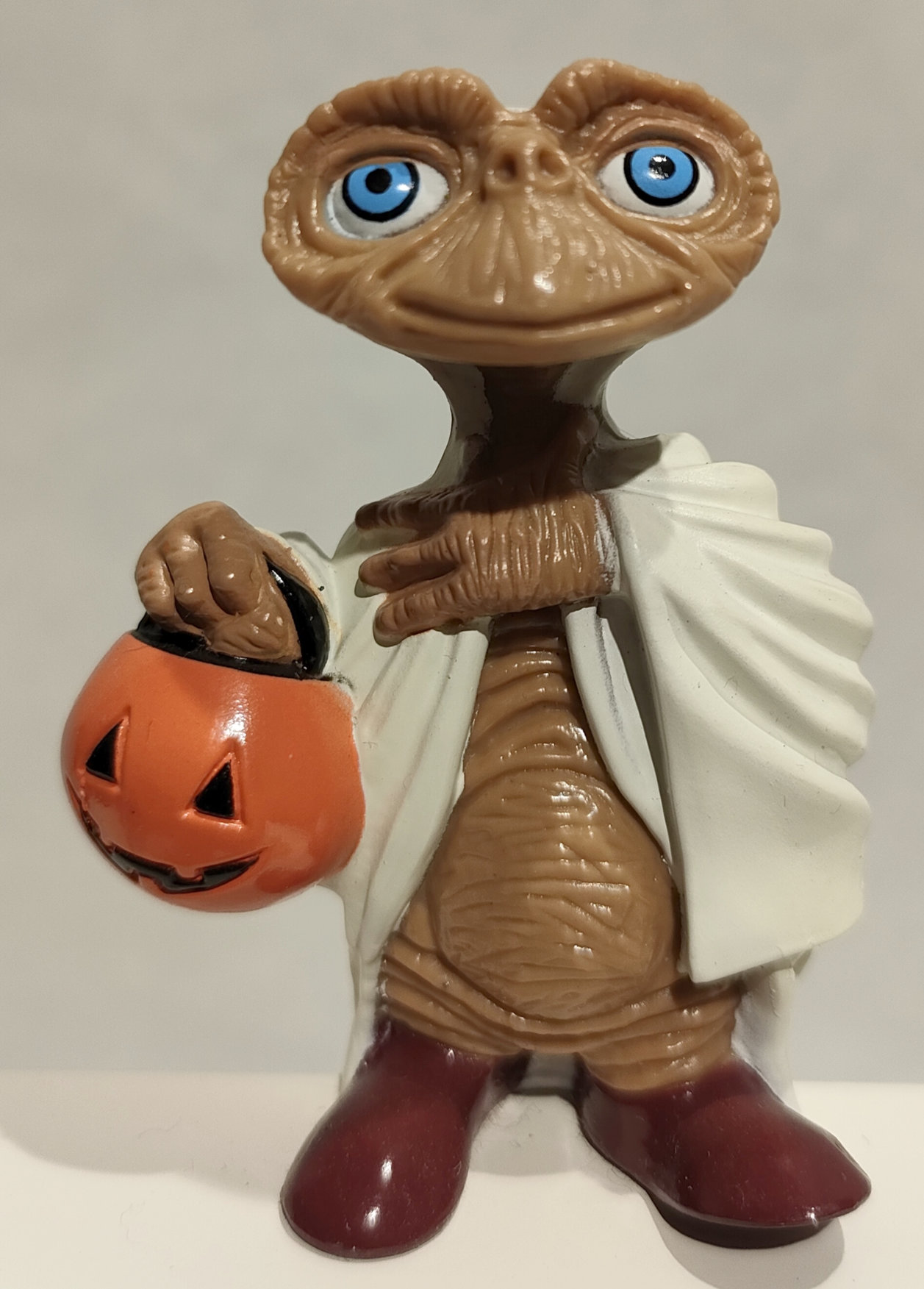 E.T. con Zucca di Halloween – Bully