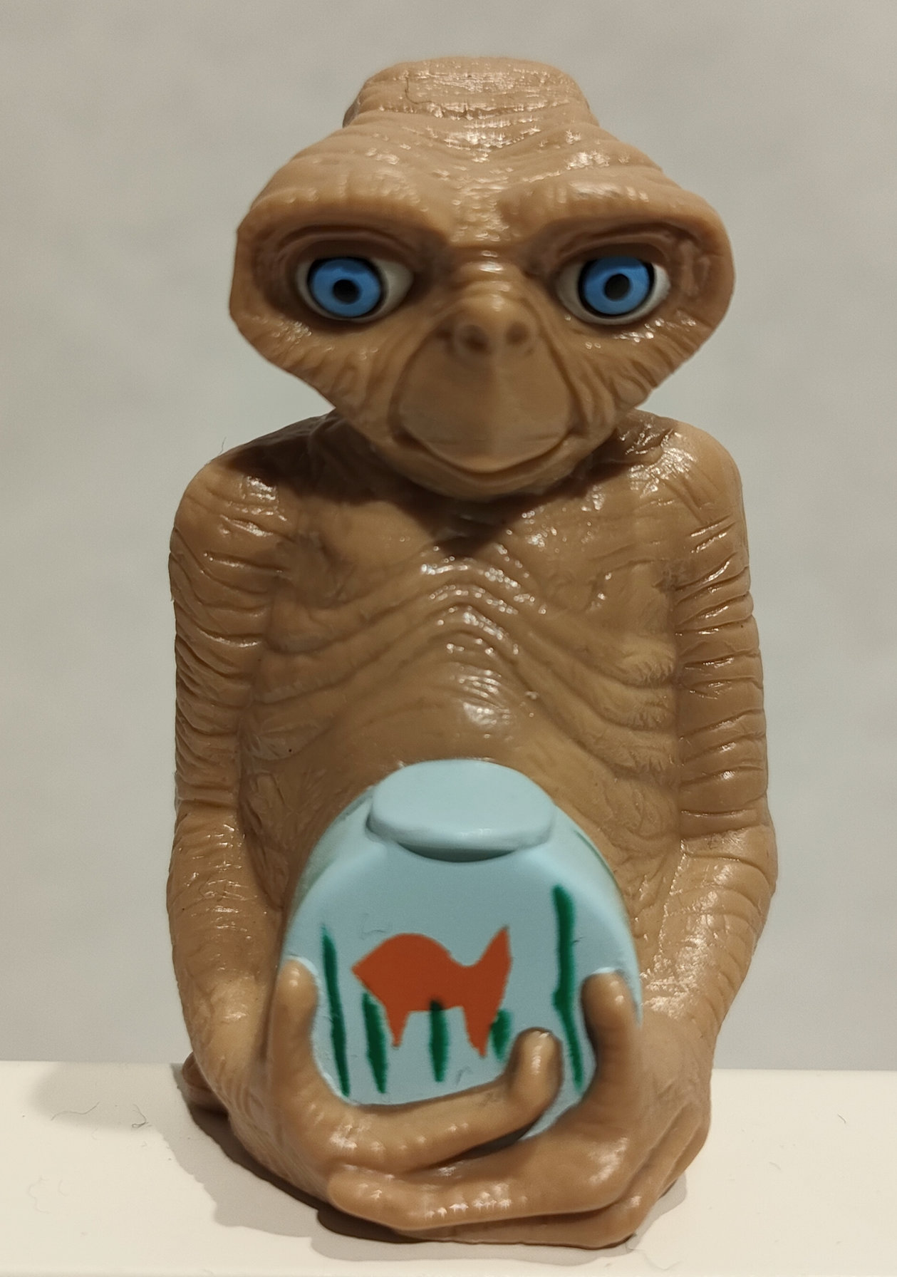 E.T. con Acquario – Bully