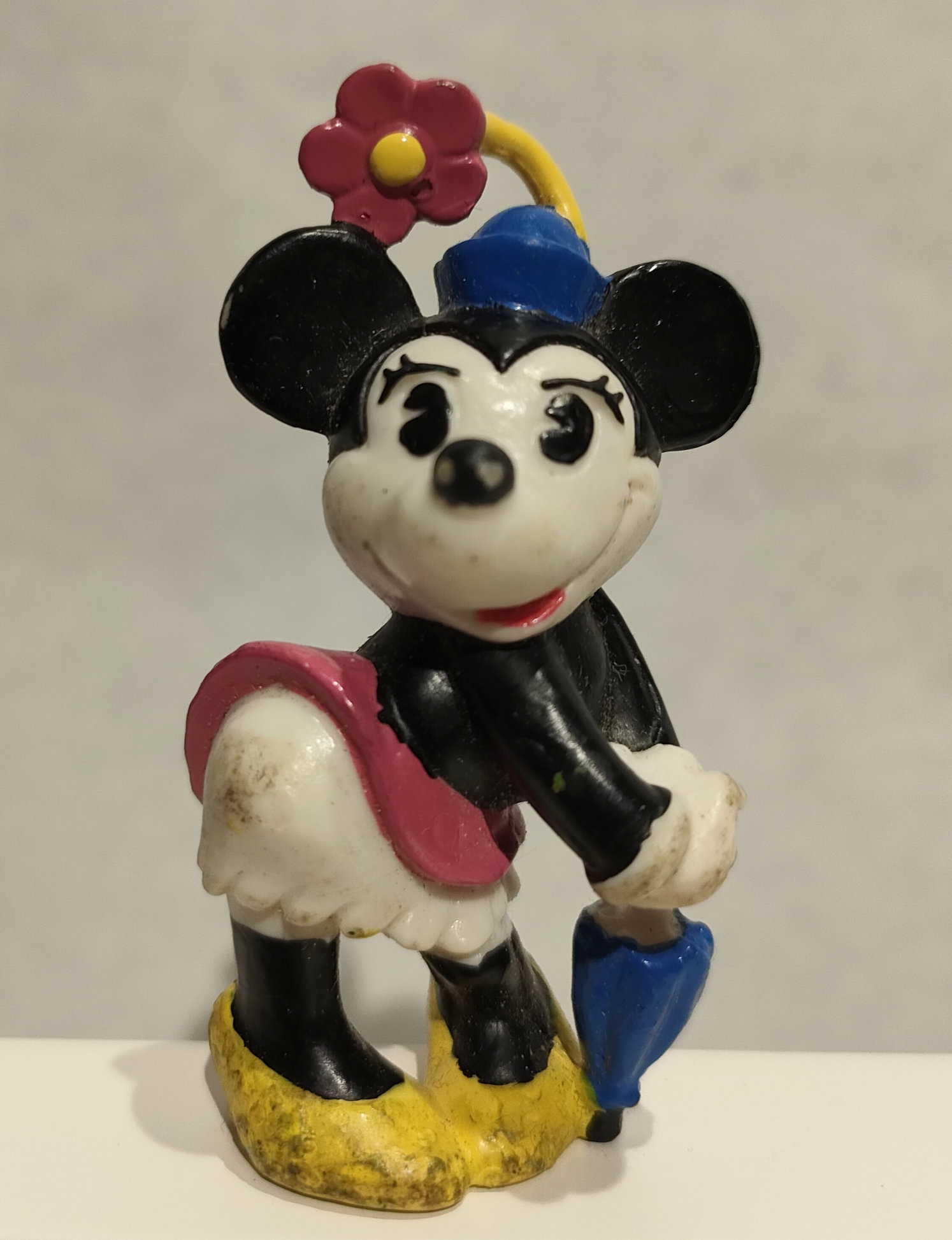 Minnie – Bully