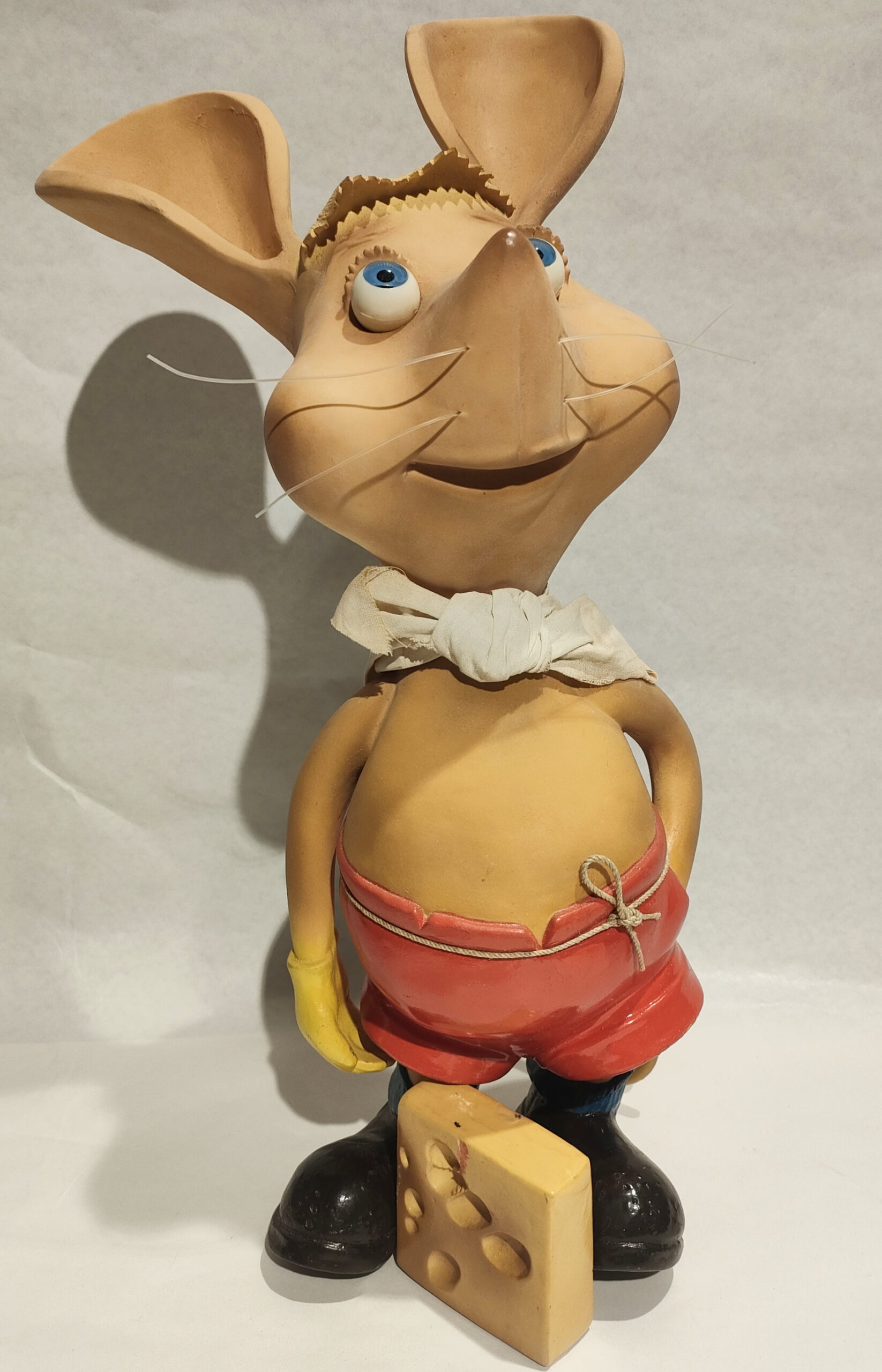 Toto GIgio – Pantaloncini Rossi – Con Formaggio