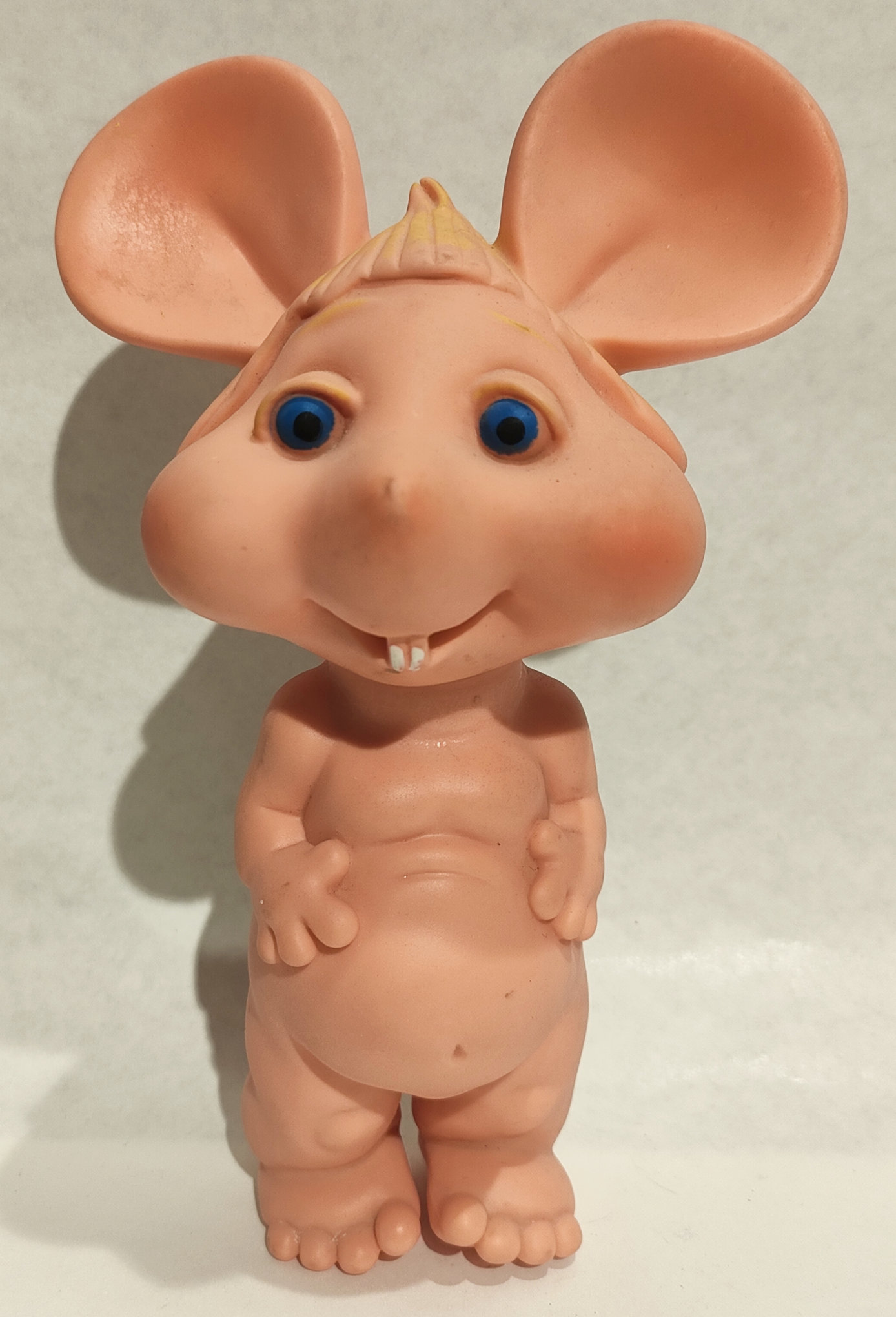 Topo Gigio Nudo