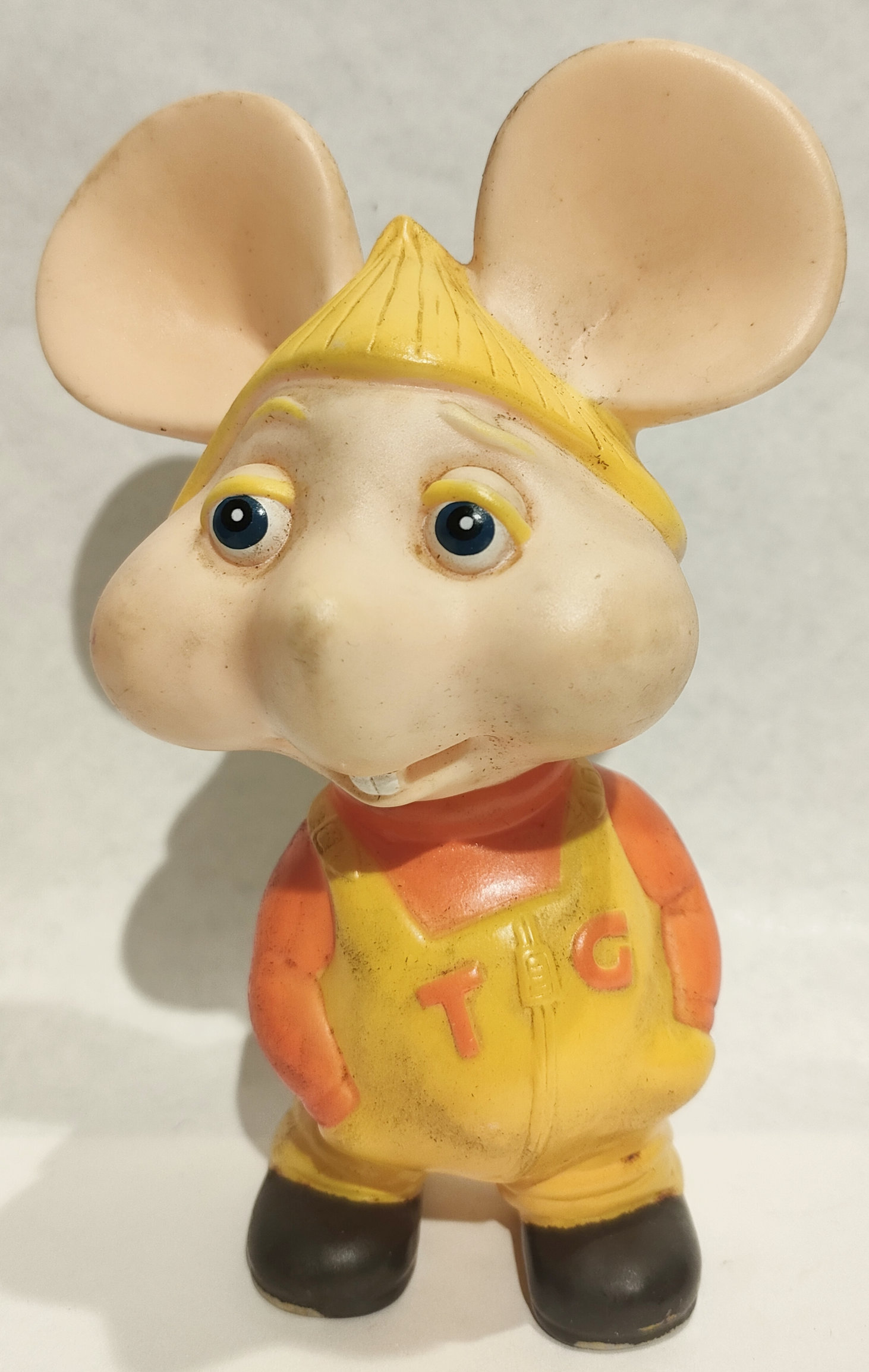 Topo GIgio – Maglia Arancione – Salopette Gialla – Marcato Maria Perego