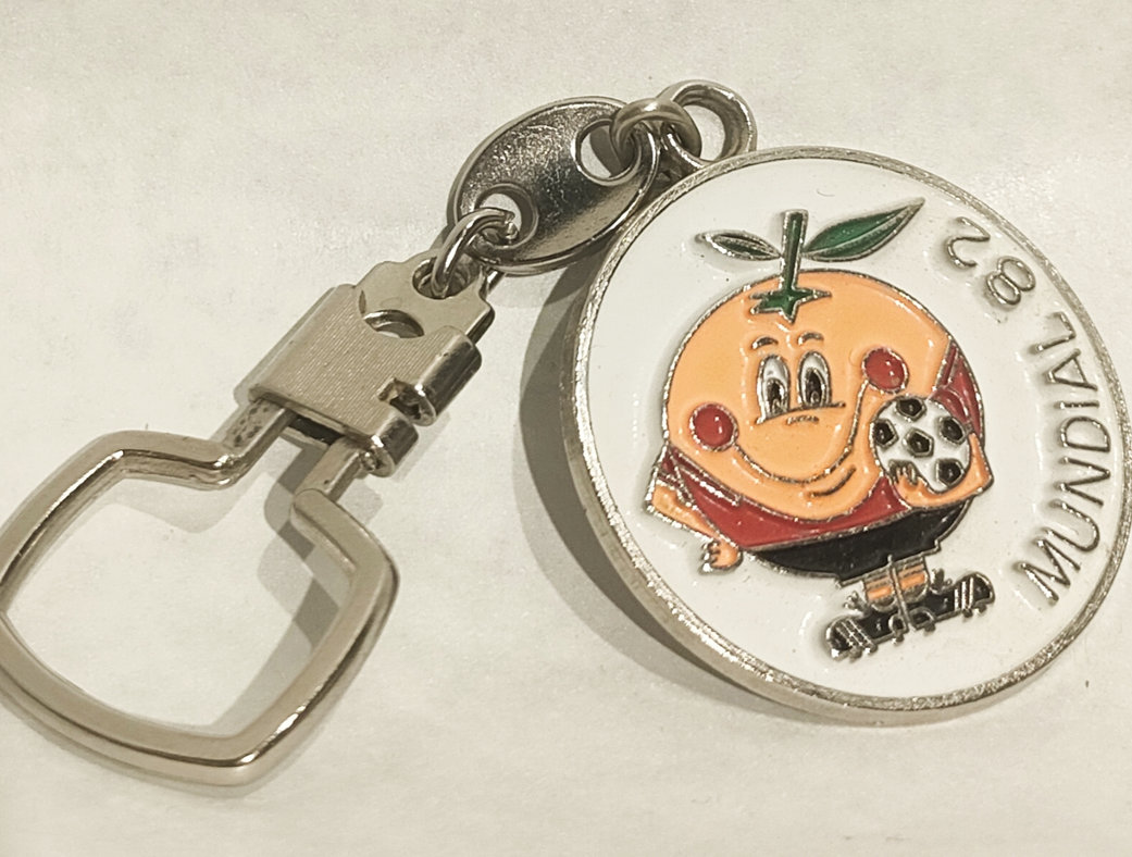 Portachiavi Metallo Sagoma Naranjito – Mascotte Mondiali Spagna 1982