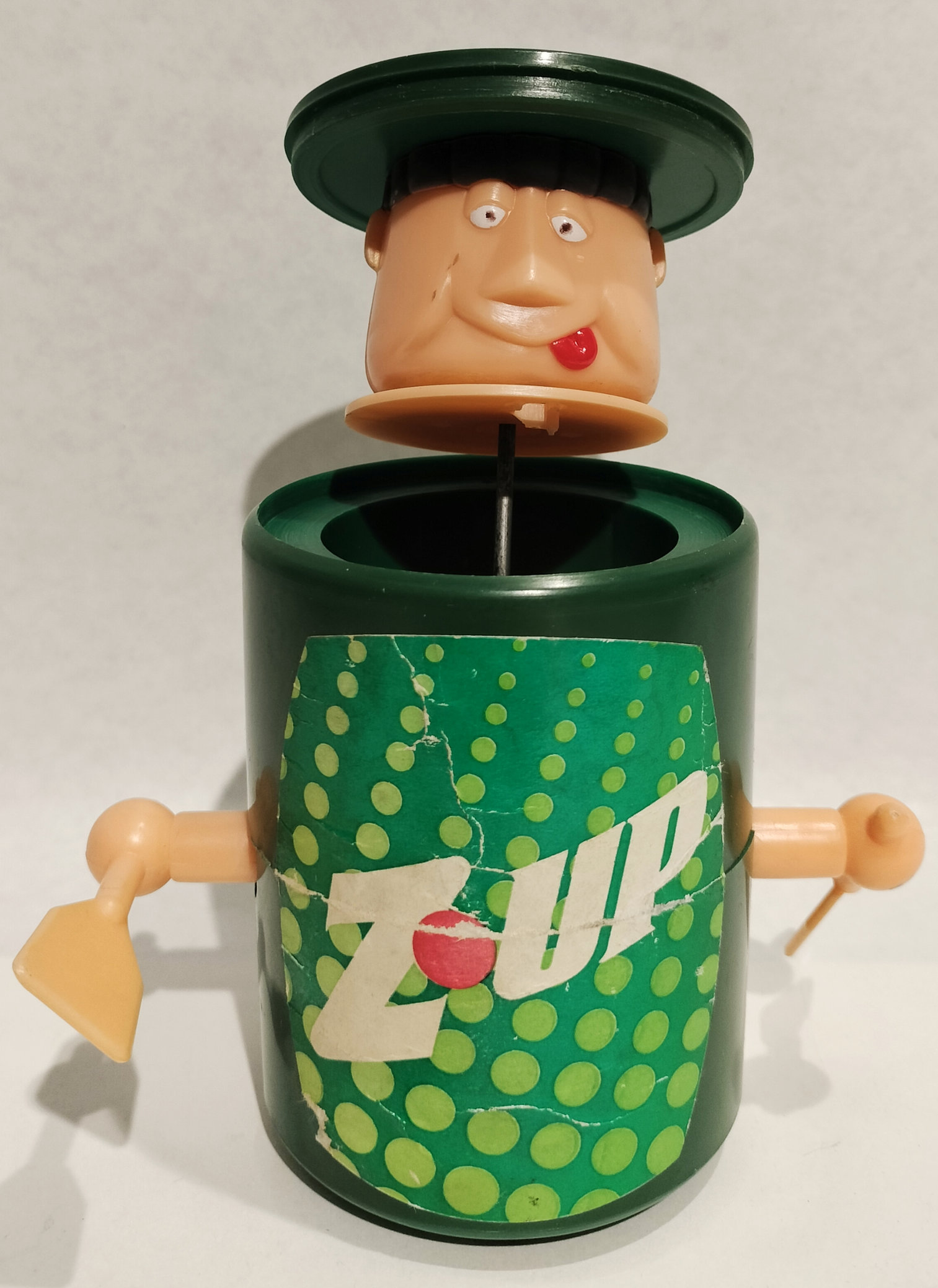 Mr 7UP a Carica