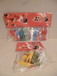 BEATLES EMIROBER (3 DIVERSI BLISTER)   – IN BLISTER – 1965 – 8CM