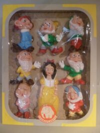 BIANCANEVE E 7 NANI LEDRAPLASTIC – IN BOX –  GIALLO UNICO – 52CM