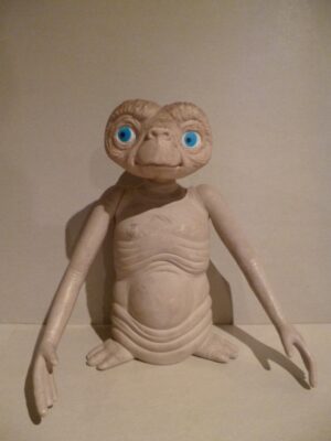 ET UNIVERSAL CITY STUDIOS INC. 1982  - 21CM