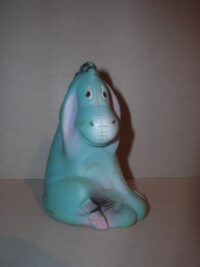 HI-HO  (WINNIE POOH) W.D.P. SEARS ROEBUCK AND CO. TAIWAN – 9CM
