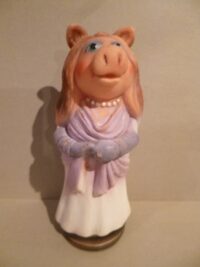 MISS PEGGY (MUPPETS) HENSON ASSOCIATES INC. 1980  – 17CM