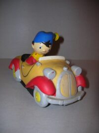 NODDY IN AUTO NODDY ENTERPRISES BBC ENTERPRISES LTD 1943-1993 – 9CM