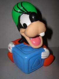 PIPPO BABY CON CUBO CHINA DISNEY – ANNI’80  – 12CM