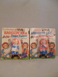 RAGGEDY AQNN E RAGGEDY ANDY PUPAZZI PER DITO  – IN BLISTER – 1972 – 8CM