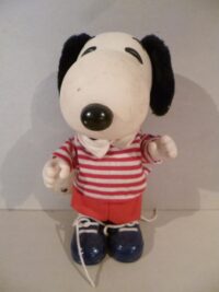 SNOOPY CON PALLA  – 21CM