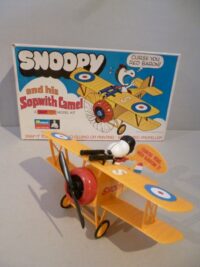 SNOOPY IN AEREO – IN BOX –  10CM