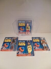 STAR TREK MEGO 1974 IN BLISTER SERIE COMPLETA ALIENI SECONDA SERIE 4 PEZZI 20CM (X+).JPG