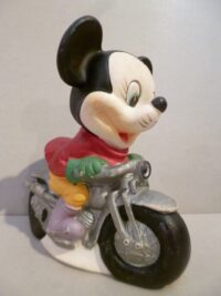 TOPOLINO IN MOTO (MAGLIA ROSSA MOTO GRIGIA) WDP  – 16CM