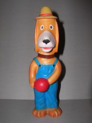 TOUTOU (LA MAISON DE TOUTOU) DELACOSTE G. CROSES 1967 - 23CM