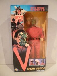 VISITORS LJNTOYS 1984 – IN BOX – 30CM