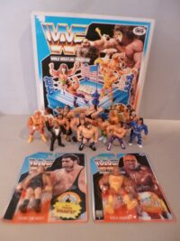 WWF HASBRO RING IN BOX HULK HOGAN E ANDRE THE GIANT IN BLISTER E ALTRI 13 PERSONAGGI SFUSI IN LOTTO 13-12-11CM (VII+).JPG