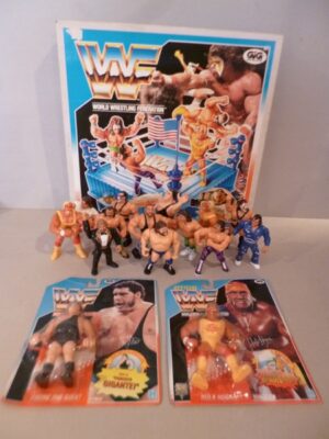 WWF HASBRO RING IN BOX HULK HOGAN E ANDRE THE GIANT IN BLISTER E ALTRI 13 PERSONAGGI SFUSI IN LOTTO 13-12-11CM (VII+).JPG